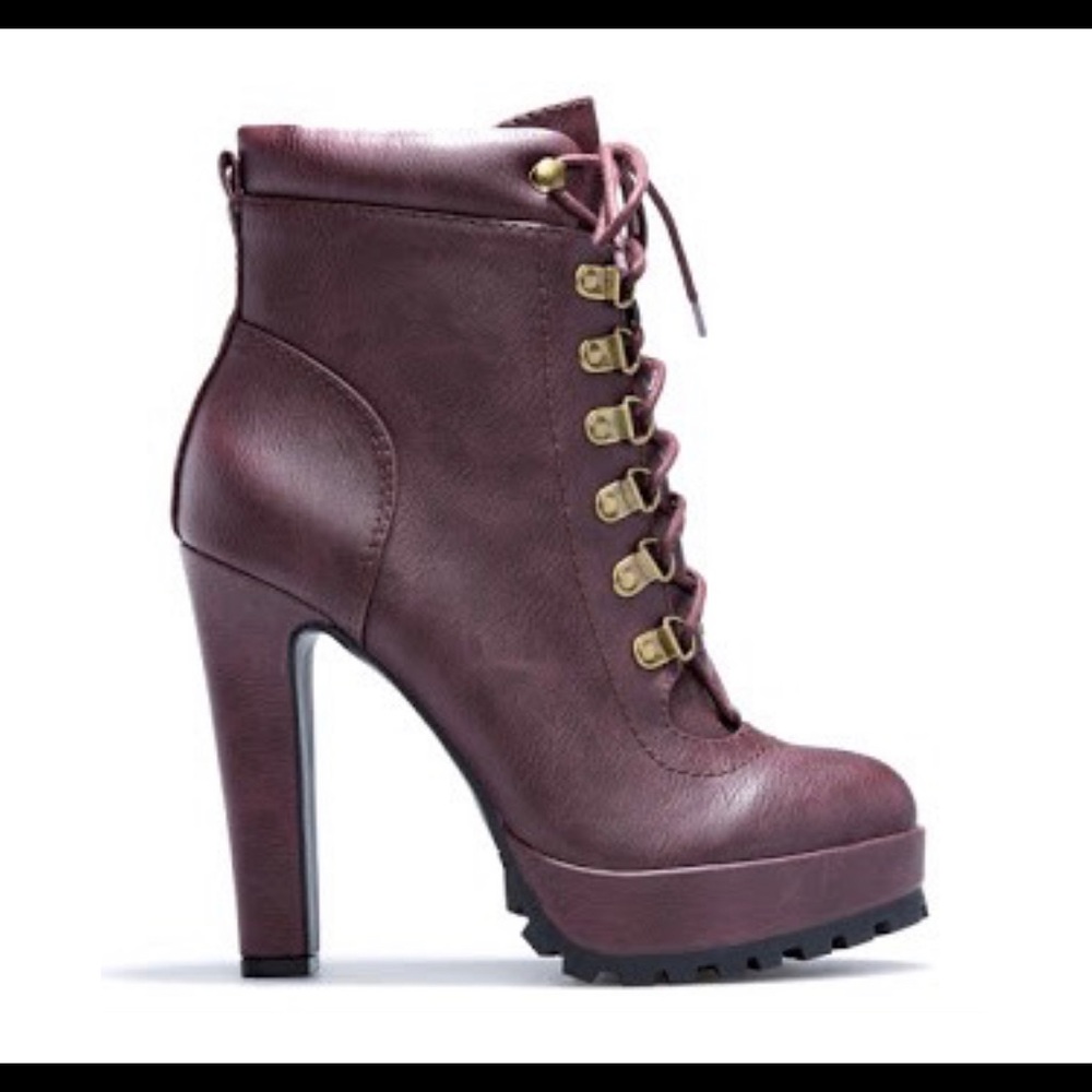 2/$20 💙 Shoedazzle Aziza Booties Size 7.5 0169